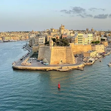Ziffa Ta' Rih - A Cosy In With Wi-fi And Smart Tv Apartamento Senglea