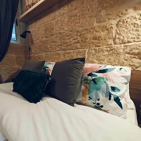 Ziffa Ta' Rih - A Cosy In With Wi-fi And Smart Tv *