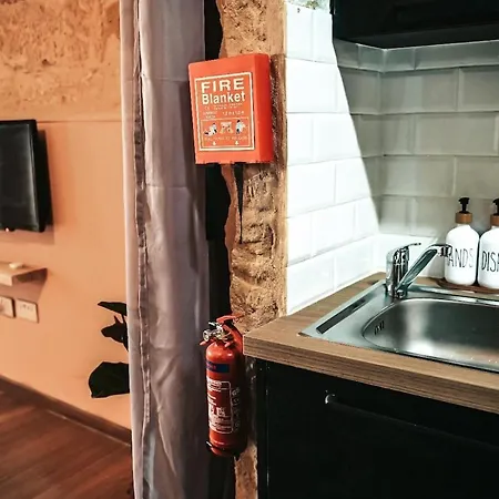 Ziffa Ta' Rih - A Cosy In With Wi-fi And Smart Tv *