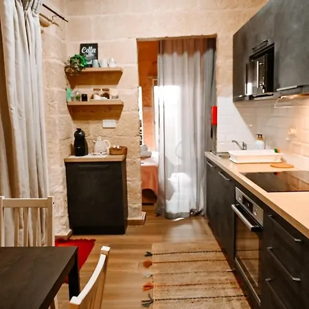 Ziffa Ta' Rih - A Cosy In With Wi-fi And Smart Tv Διαμέρισμα *