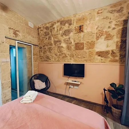 Ziffa Ta' Rih - A Cosy In With Wi-fi And Smart Tv Senglea