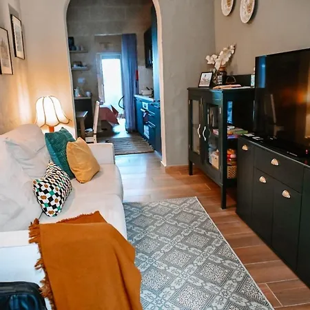 Ziffa Ta' Rih - A Cosy In With Wi-fi And Smart Tv Apartment