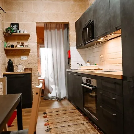 Διαμέρισμα Ziffa Ta' Rih - A Cosy In With Wi-fi And Smart Tv