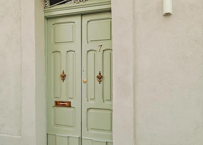 Ziffa Ta' Rih - A Cosy In With Wi-fi And Smart Tv