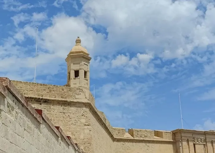 Ziffa Ta' Rih - A Cosy In With Wi-fi And Smart Tv