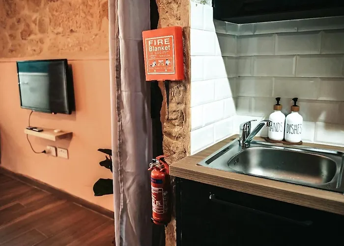 Ziffa Ta' Rih - A Cosy In With Wi-fi And Smart Tv *